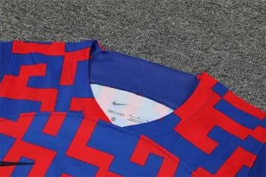 22-23 Barcelona vest training suit kit red and blue camouflage
