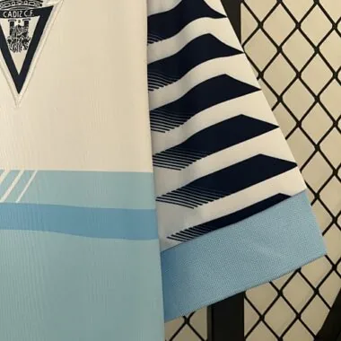 24-25 Divisa da trasferta del Cadice - Abbigliamento da calcio