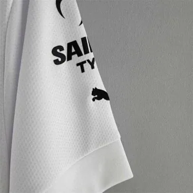 22-23 Valencia home