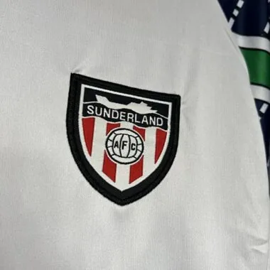 24-25 Sunderland uittenue Voetbaltenues Voetbal