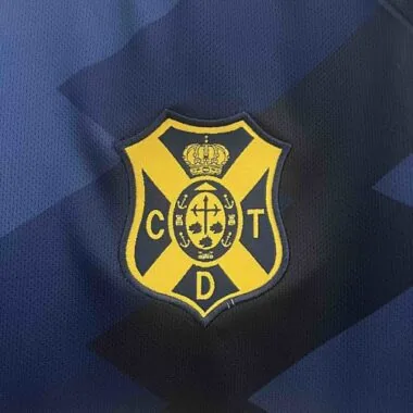 24-25 Tenerife uittenue Voetbaltenues Voetbal