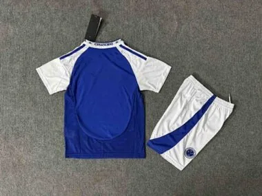 Equipamento infantil de futebol do Cruzeiro para jogos em casa, 25-26