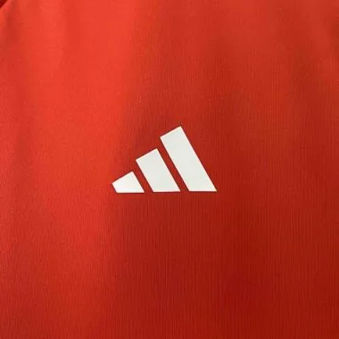 Equipamento de treino de futebol do Cruzeiro Red 24-25