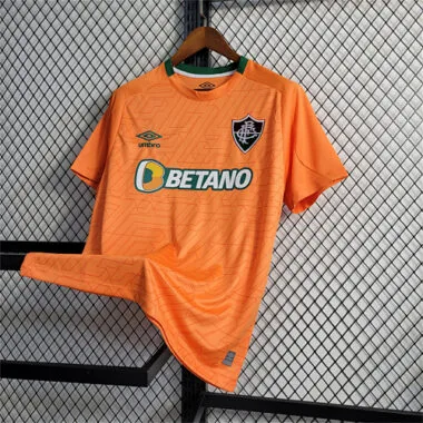 22-23: Portero del Fluminense, de color naranja