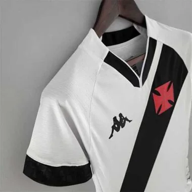 22-23 Vasco da Gama away woman