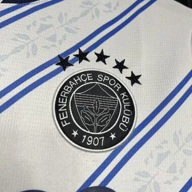 Camiseta de visitante del Fenerbahçe 24-25. Equipaciones de fútbol. Fútbol