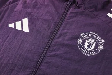 25-26 Manchester United purple windbreaker Soccer T-Shirt