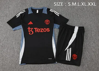 24-25 Manchester United Black Training Soccer