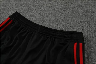 22-23 Manchester United training suit red
