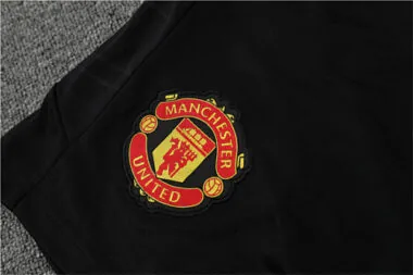 22-23 Manchester United training suit red