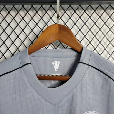 07-08 Manchester United grijs keepersshirt met lange mouwen