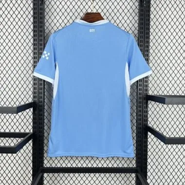 Fußball-T-Shirt im blauen Heimtrikot von Manchester City (Saison 26–27)
