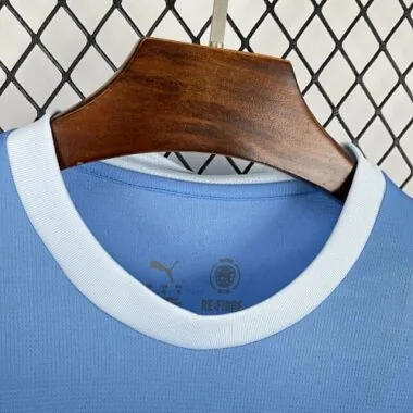 Fußball-T-Shirt im blauen Heimtrikot von Manchester City (Saison 26–27)