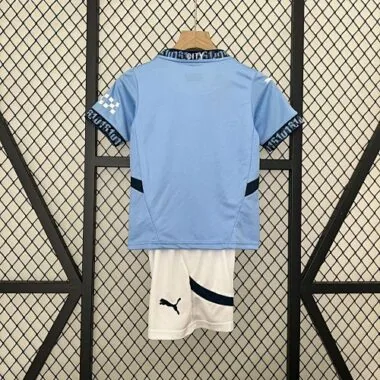 Equipamentos infantis do Manchester City para jogos em casa, 24-25 – Roupa para jovens
