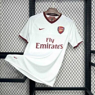 07-08 Arsenal Retro Football