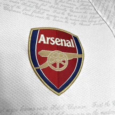 07-08 Arsenal Retro Football