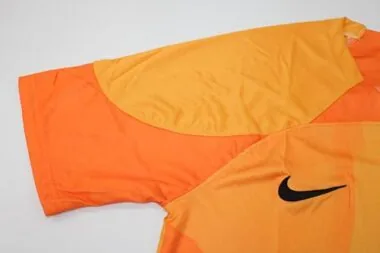22-23 Chelsea orange goalkeeper