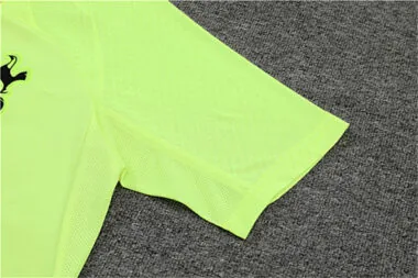 22-23 Tottenham Hotspur training kit green