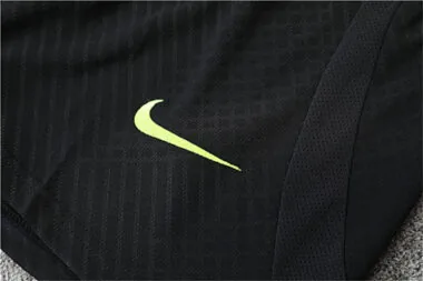 22-23 Tottenham Hotspur training kit black