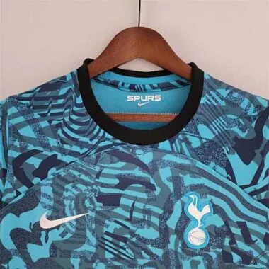 22-23 Tottenham Hotspur third away
