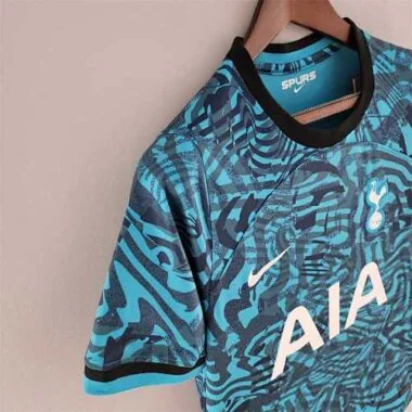 22-23 Tottenham Hotspur third away