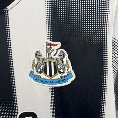 25-26 Newcastle Home Kit Soccer