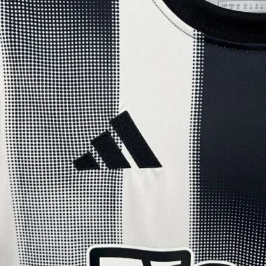 25-26 Newcastle Home Kit Soccer
