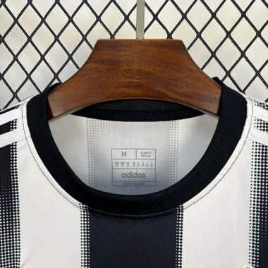 25-26 Newcastle Home Kit Soccer