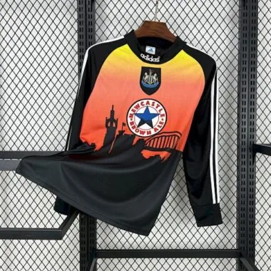 96-97 Newcastle Goalkeeper Long Sleeves Retro Soccer