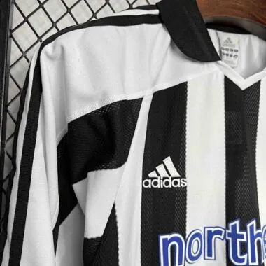 03-05 Newcastle United Home Retro Long Sleeve Kit Sport