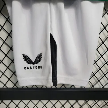 23-24 kids Newcastle away size 16-28