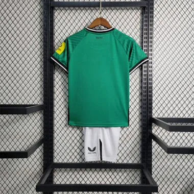 23-24 kids Newcastle away size 16-28