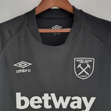 22-23 West Ham United away