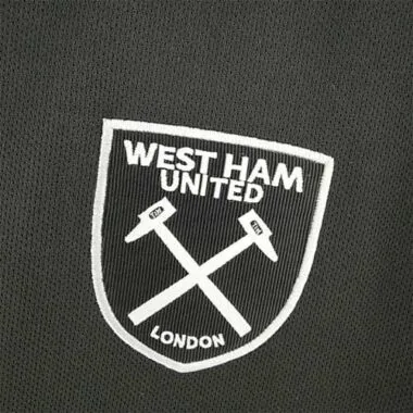 22-23 West Ham United away