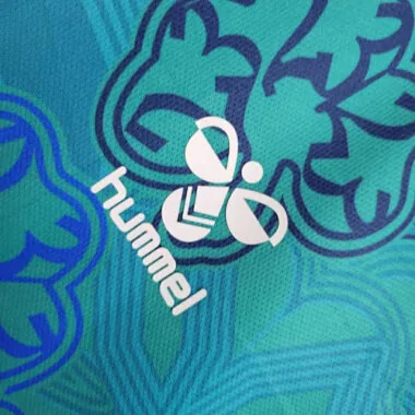 Camisolas de futebol Everton Hummel Edição Limitada 23-24, modelo Shamrock pré-jogo