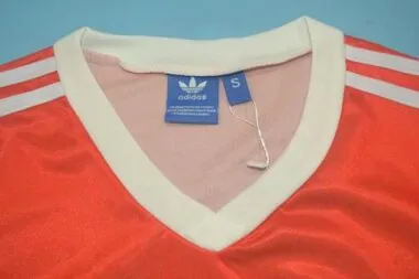 1979 Nottingham Forest thuiswedstrijd rood