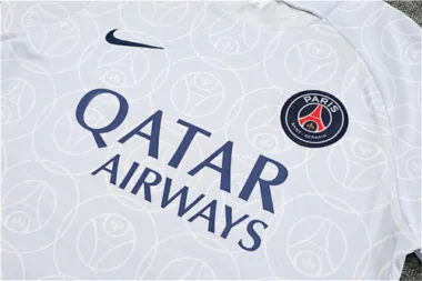 22-23 Fato de treino do PSG cinzento 1684405096000