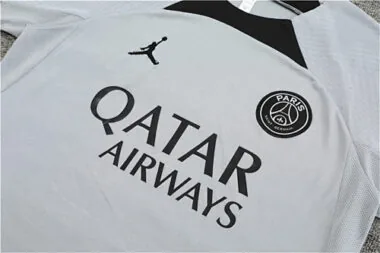 Fato de treino do PSG 22-23, cinzento