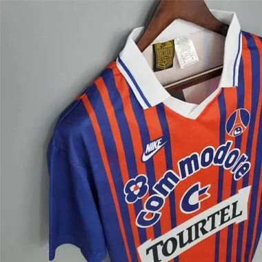 92-93 PSG in casa