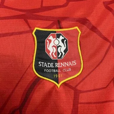 Equipamento de futebol do Rennes para jogos em casa, 24-25