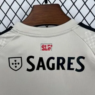 25-26 Benfica uittenues voor kinderen – Jeugdkleding
