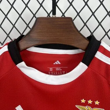 25-26 Divise da bambino Benfica per le partite in casa - Abbigliamento per ragazzi