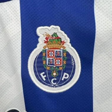 Equipamentos infantis para jogos em casa do FC Porto 25-26 – Roupa para jovens