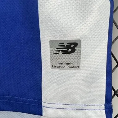 Equipamentos infantis para jogos em casa do FC Porto 25-26 – Roupa para jovens
