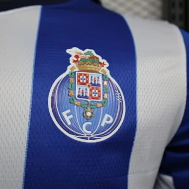 Camisolas de futebol do Porto (23-24), versão de jogador, equipamento de casa