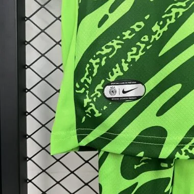 Maglietta da calcio per bambini "Green Kids" con il portiere dello Sporting Lisbona, 25-26
