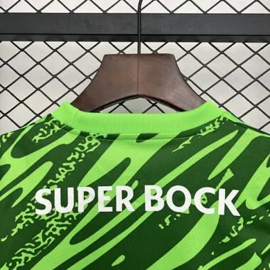 Maglietta da calcio per bambini "Green Kids" con il portiere dello Sporting Lisbona, 25-26