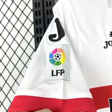 Camisola de futebol retro do Sporting de Gijón (equipa visitante) da época 96-97