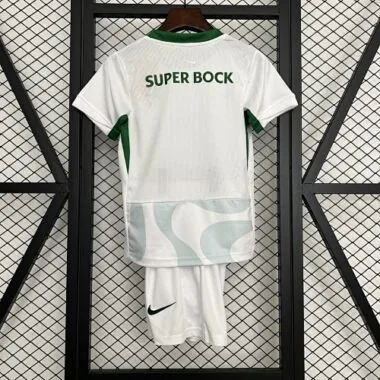 25-26 Sporting Lissabon derde jeugdtenue voetbalshirt