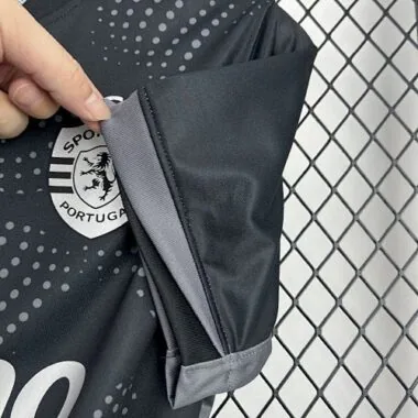 Camisola de futebol do Lisbon Black, n.º 25-26